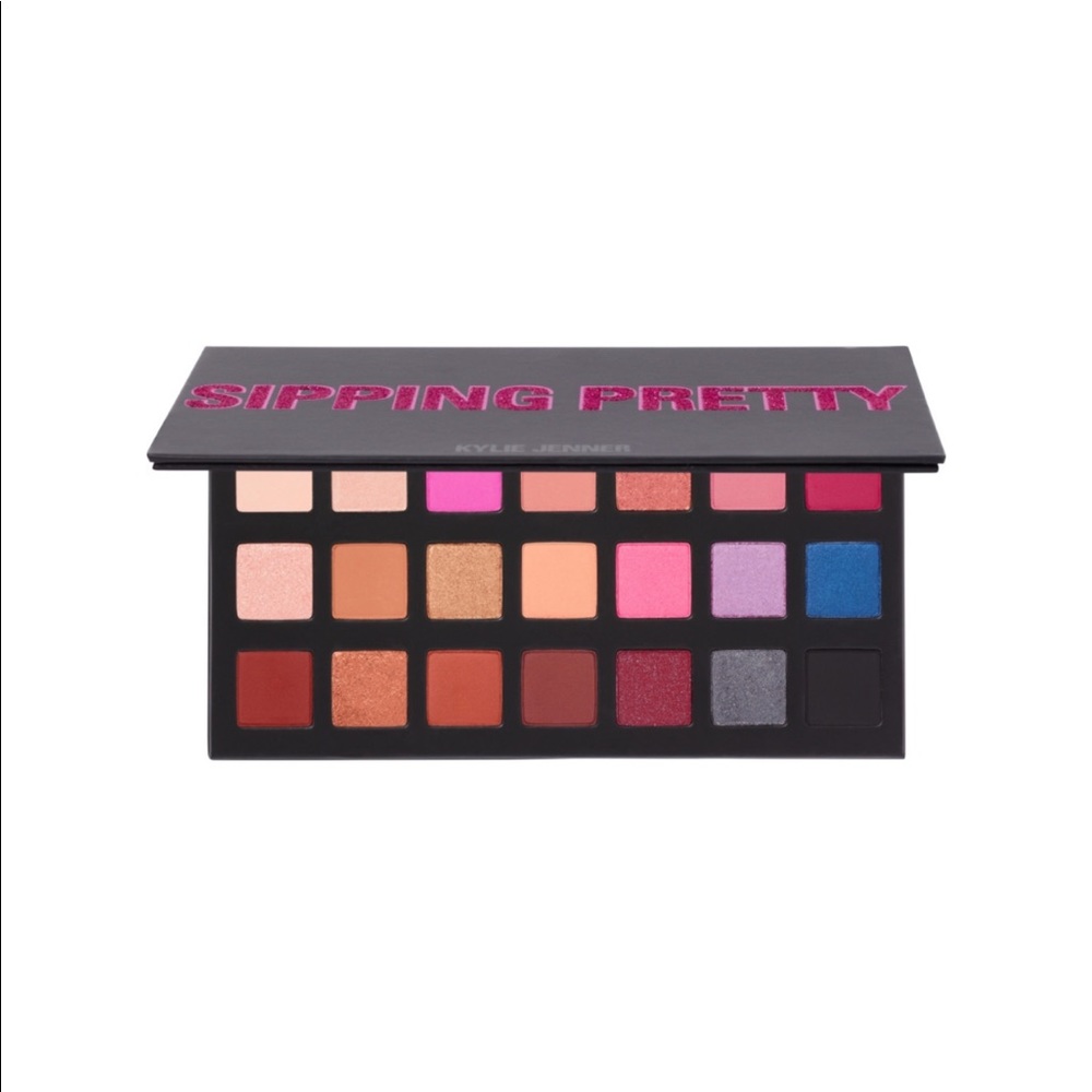 Kylie palette sippin pretty!